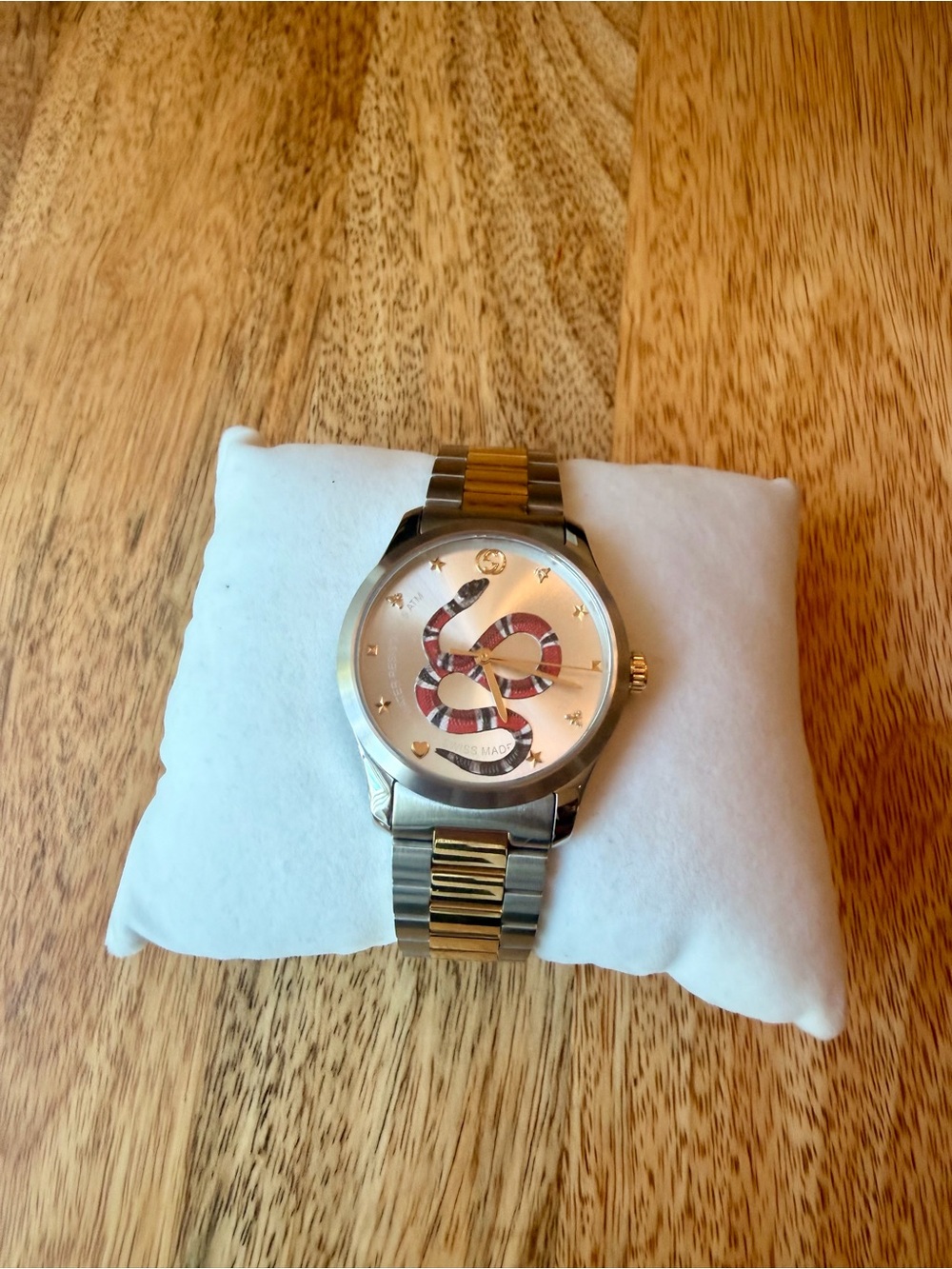 Mens Gucci G-Timeless Watch